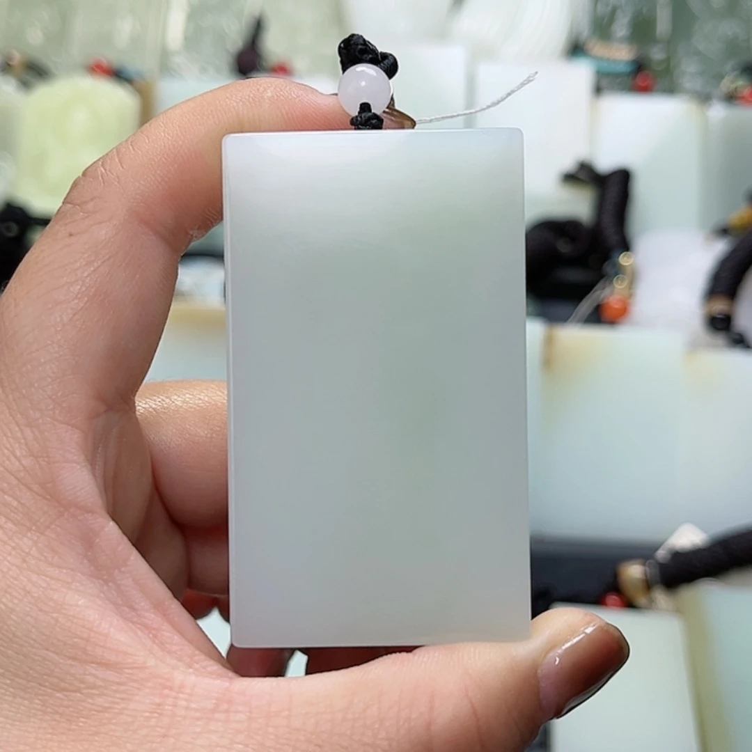 【闪购商品】颈饰未镶嵌和田玉刘**下