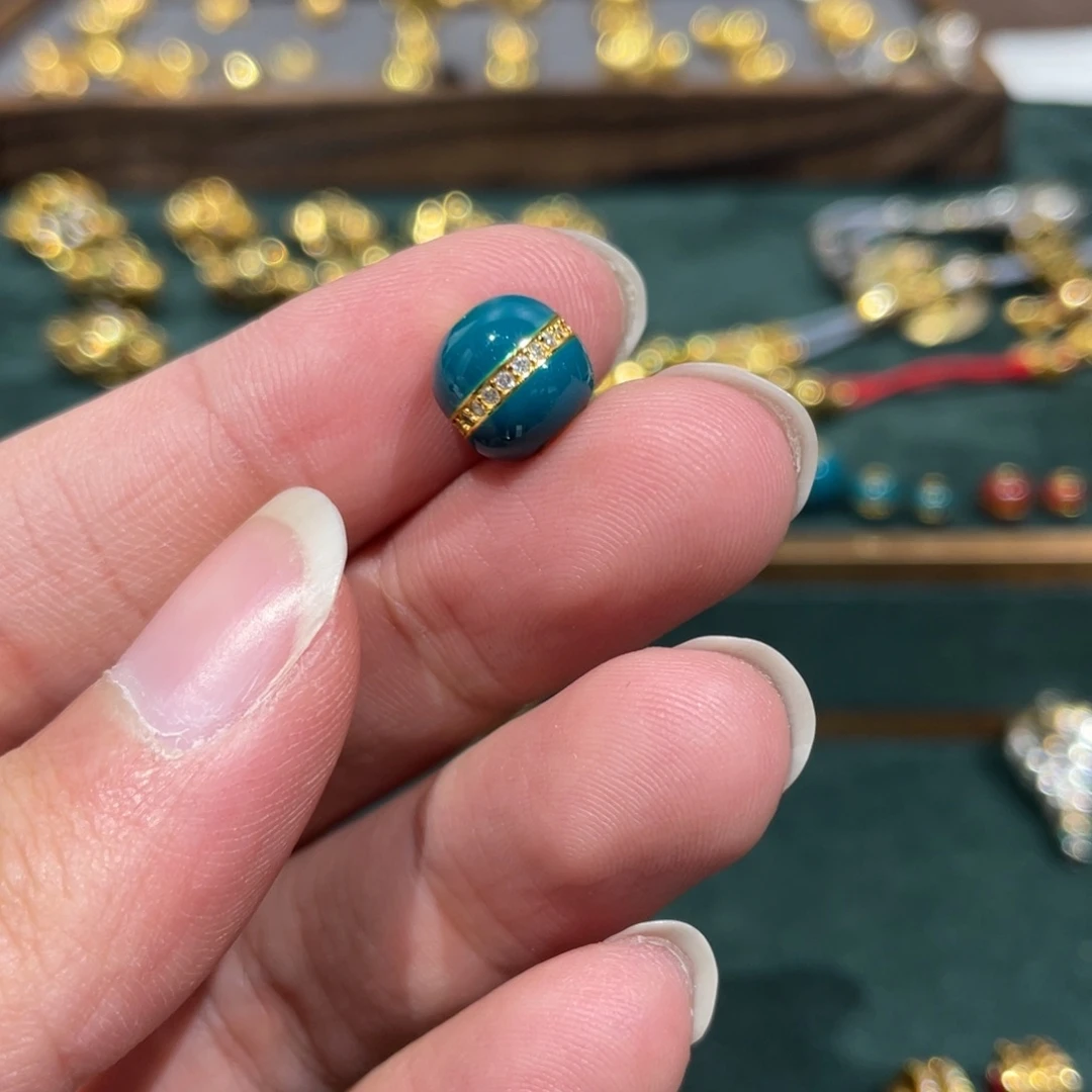 9尺寸白钻绿色法郎珠