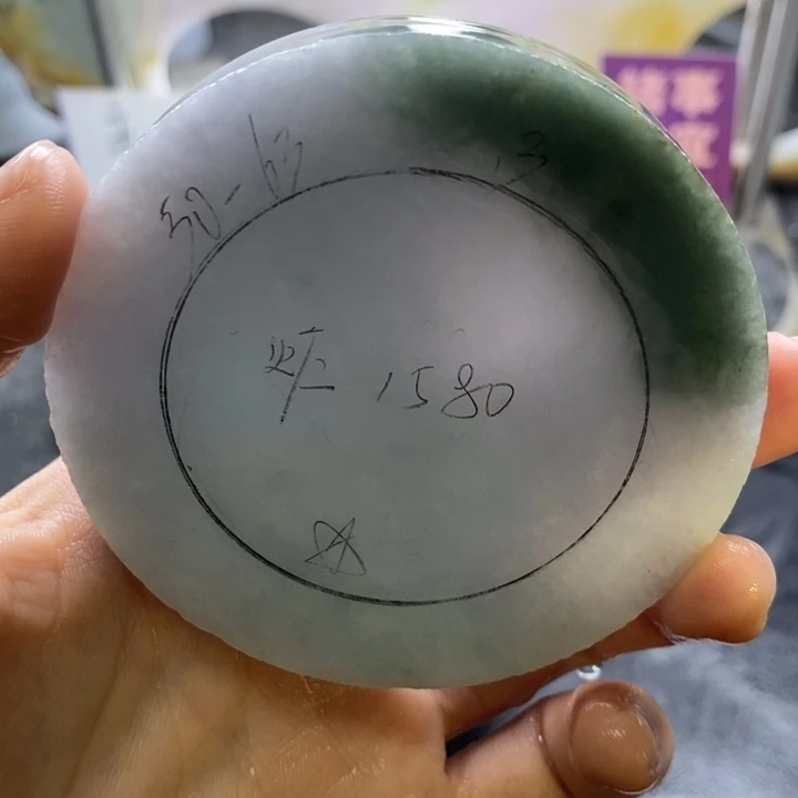 未镶嵌翡翠手镯定制翡翠