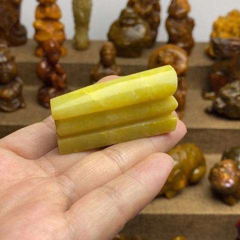 蛇纹石玉未镶嵌颈饰20