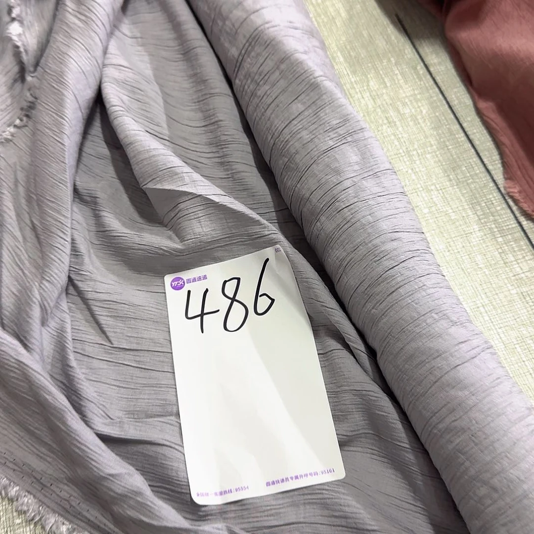 棉486三米奶奶灰真丝棉提花皱