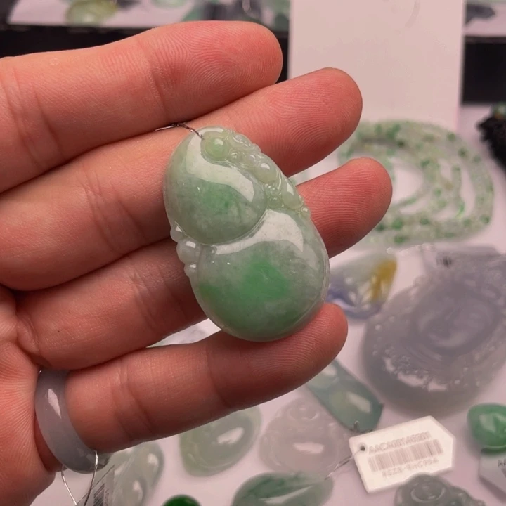 翡翠未镶嵌颈饰缅甸翡翠