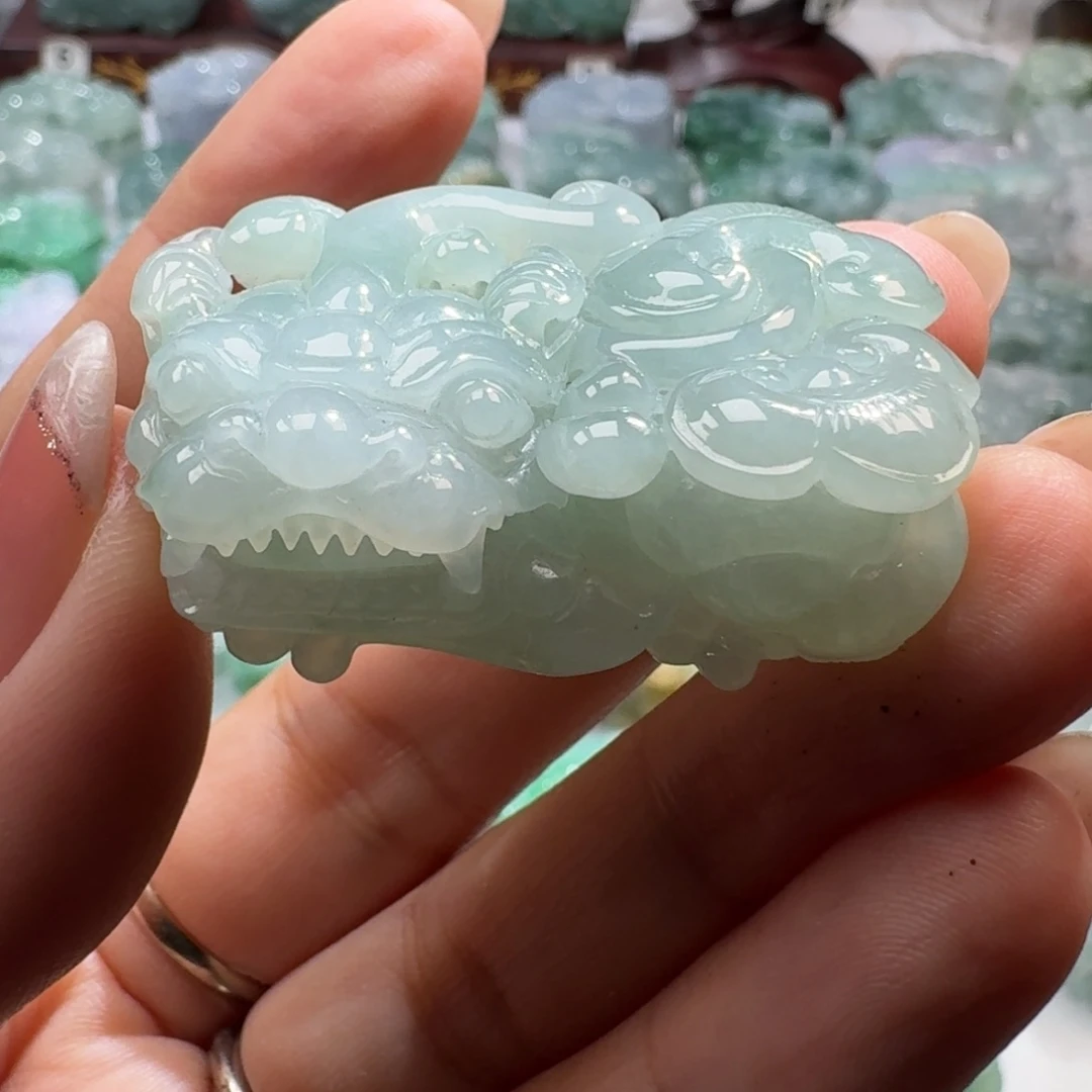 翡翠未镶嵌挂件貔貅