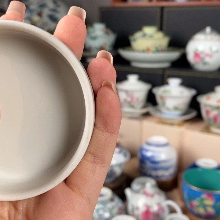 ****寶杯皮球花茶叶罐手工手绘