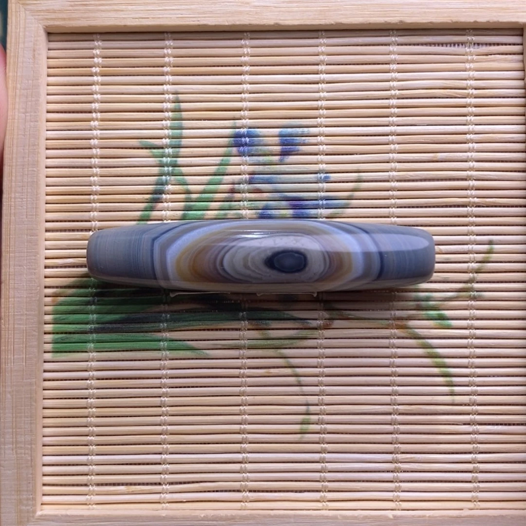 鹌***蛋玛瑙/玉髓未镶嵌珠宝半成品