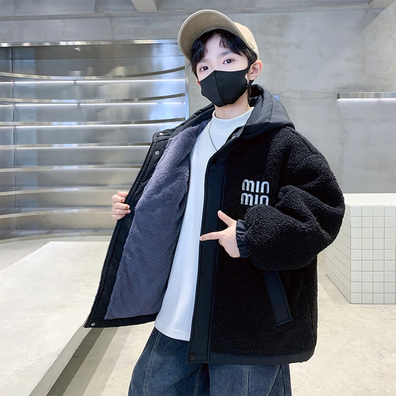 男童秋冬款羊羔绒外套加绒加厚2025新款洋气大童冬装儿童冬季毛衣