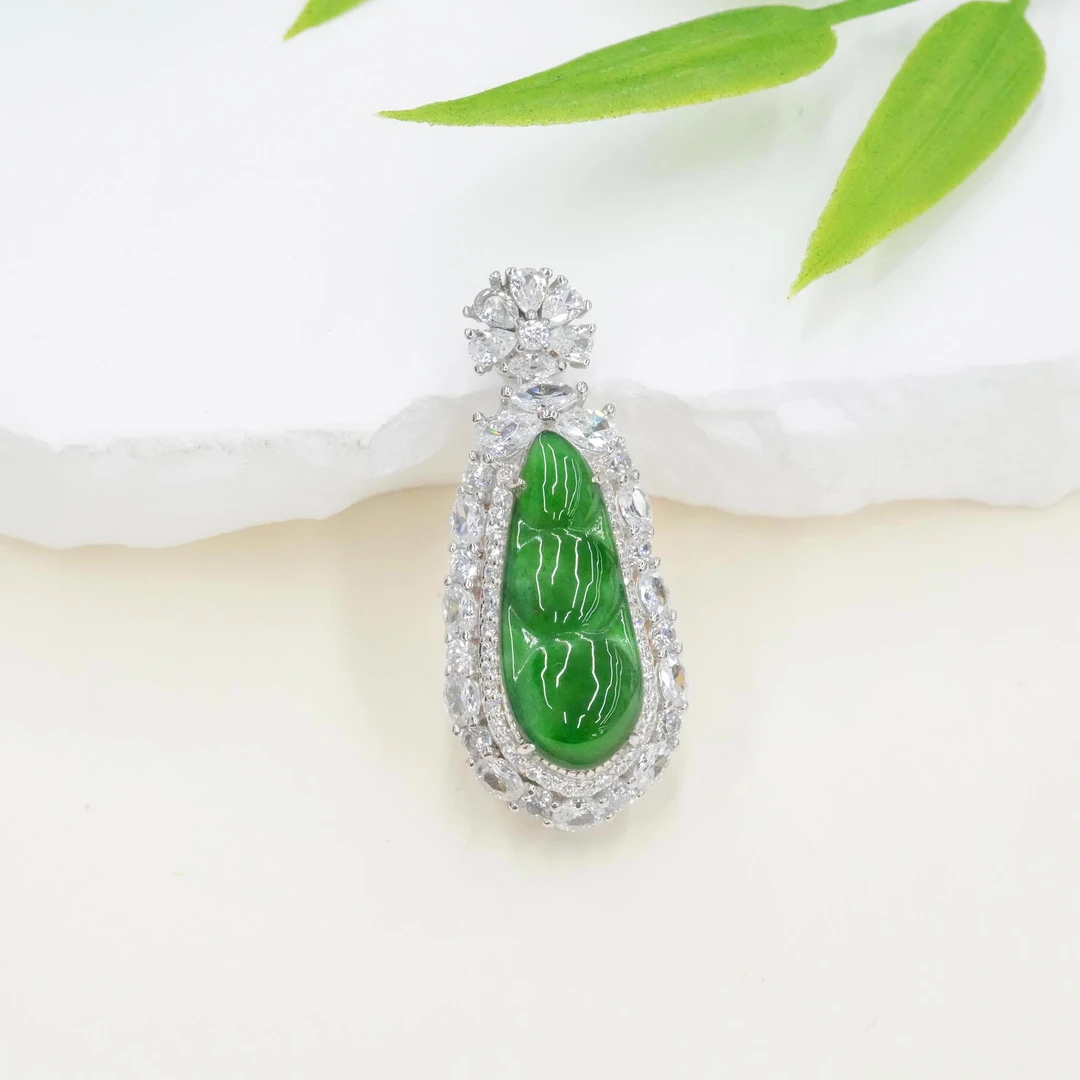 天然A货翡翠豆子开盖吊坠多样性发其一不含链时尚气质百搭豪镶款