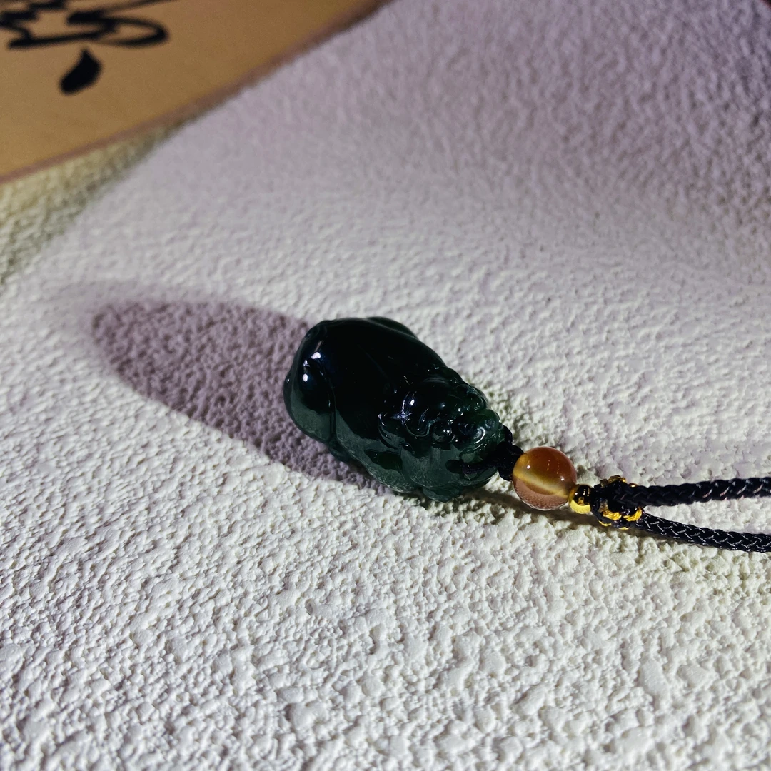 HL12265 和田玉碧玉貔貅吊坠