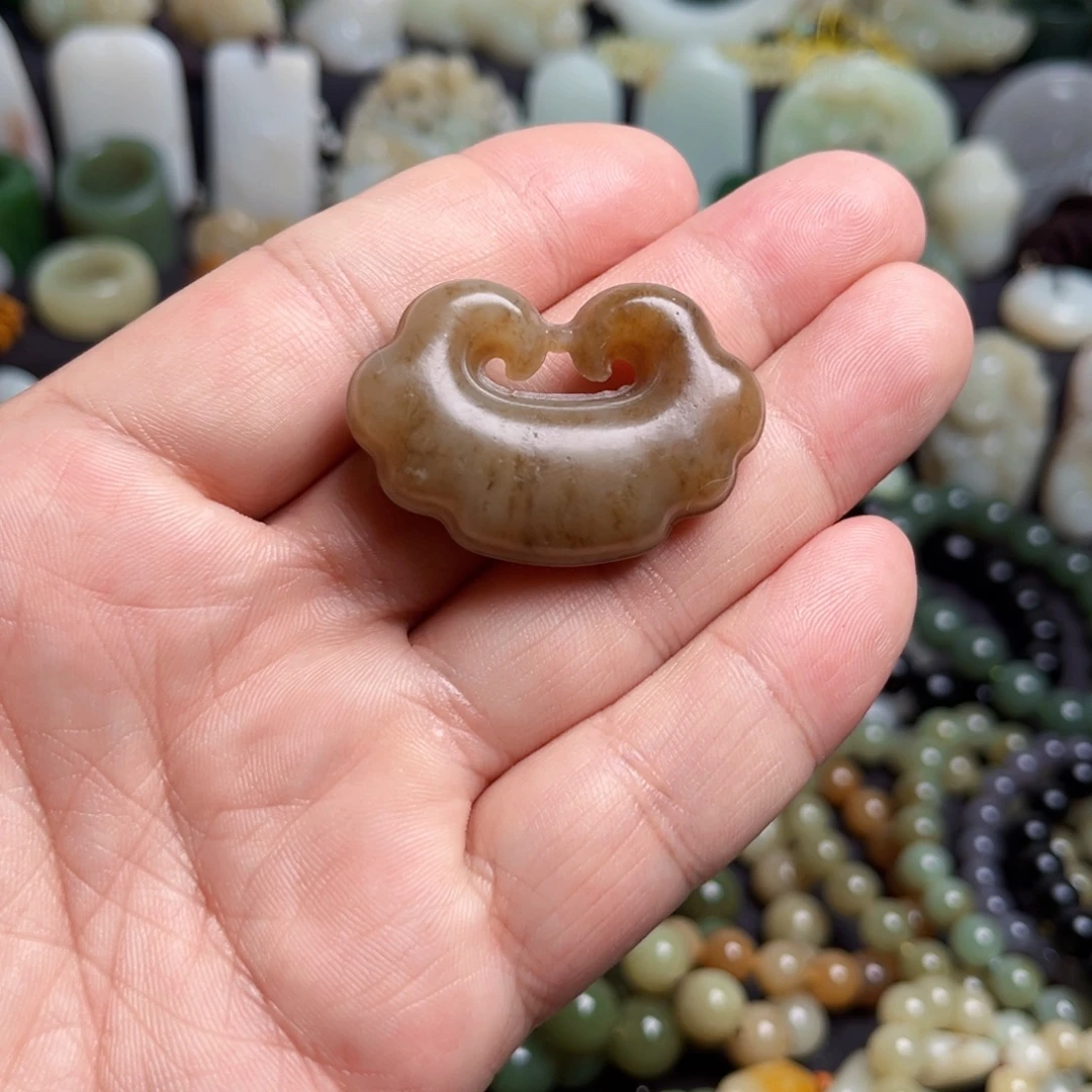 和田玉（糖玉）未镶嵌吊坠(不含链)