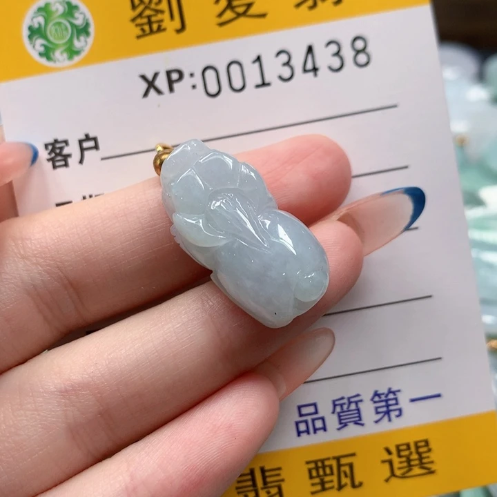 翡翠未镶嵌颈饰我