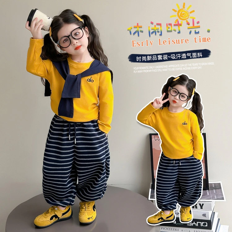 女童韩系穿搭秋装套装2025新款儿童时髦卫衣秋季女宝宝运动三件套