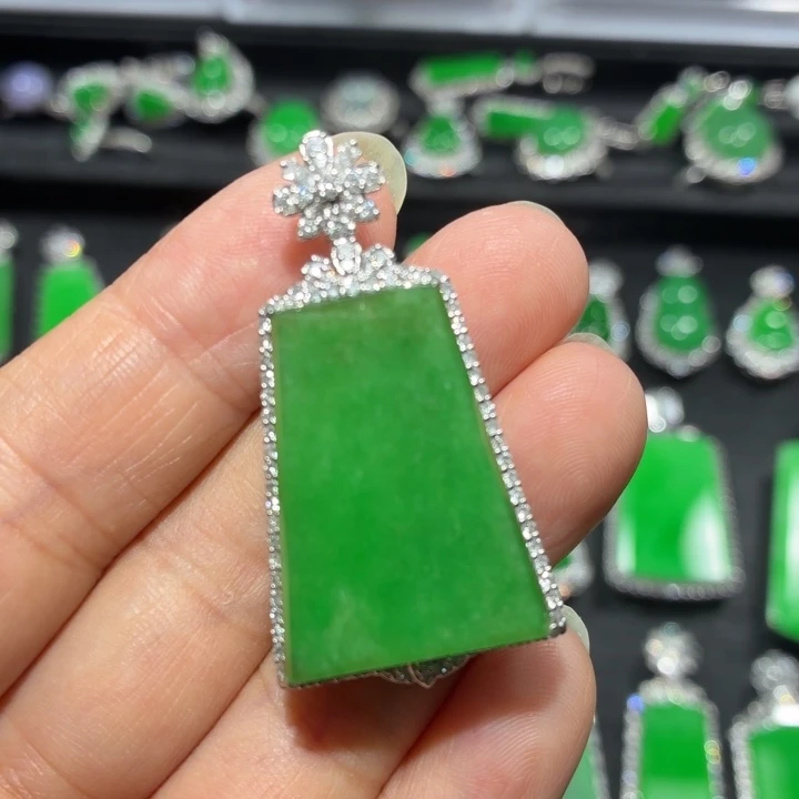 翡翠18K金镶嵌吊坠(不含链)翡翠