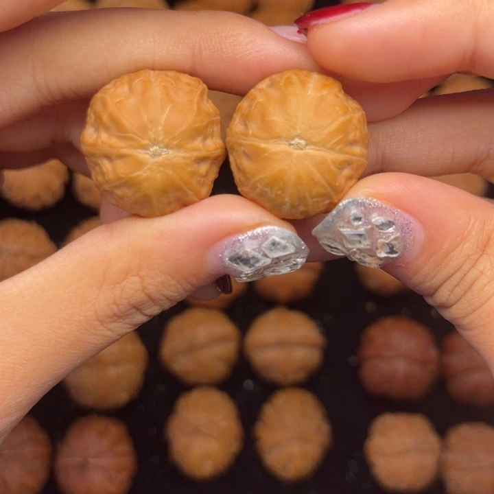 甲***人吊坠文玩核桃核桃