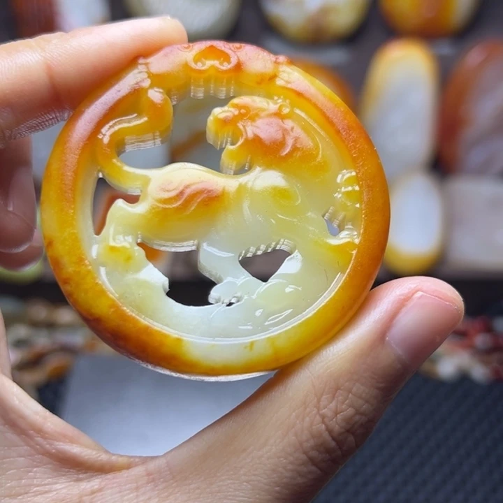 和田玉未镶嵌颈饰