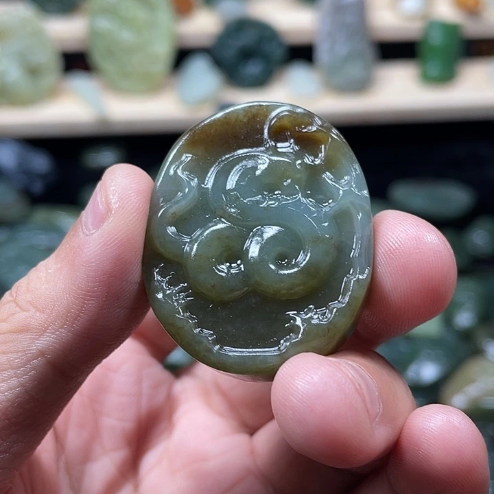 未镶嵌和田玉挂件