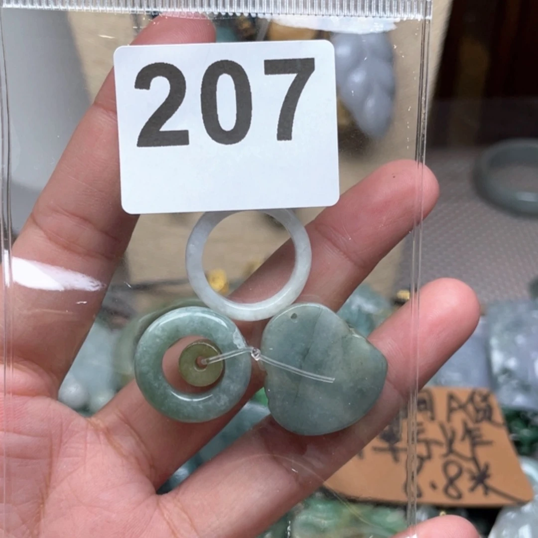 【闪购商品】翡翠颈饰未镶嵌用****9翡翠