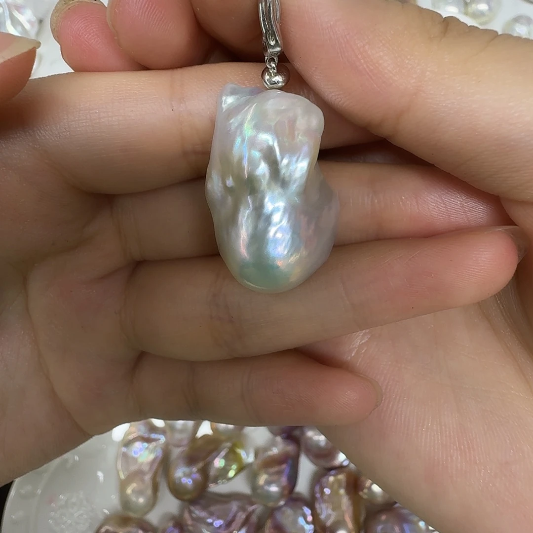 赵***妍淡水珍珠银S925镶嵌颈饰