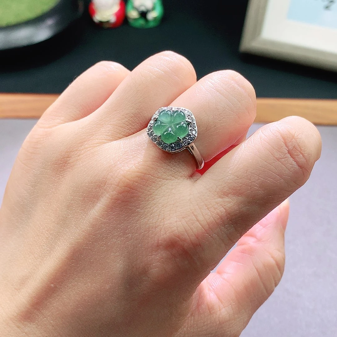 翡翠手镯未镶嵌天然翡翠手镯