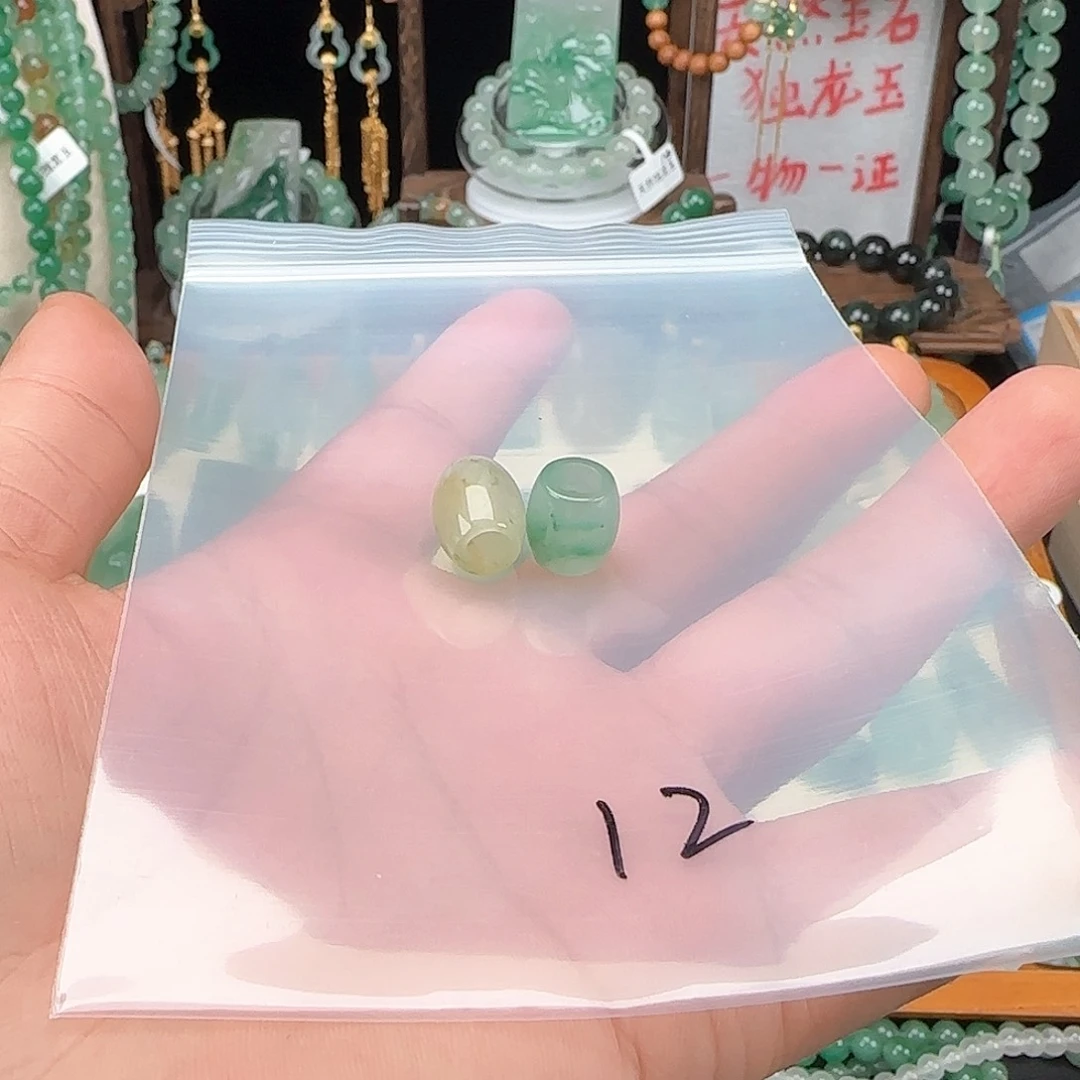 石英质玉颈饰未镶嵌皛*瞐