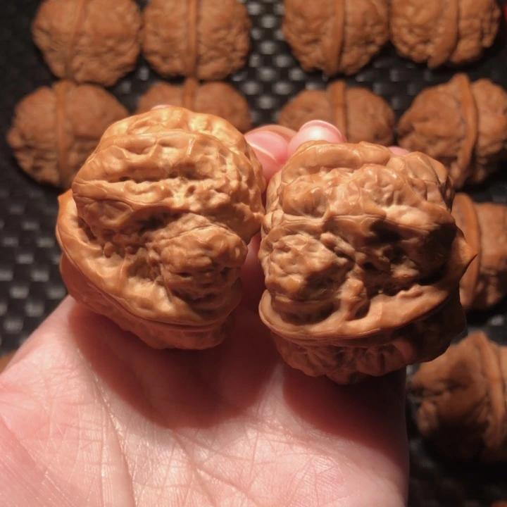 文玩核桃把件麒麟腿四深开蛙王42