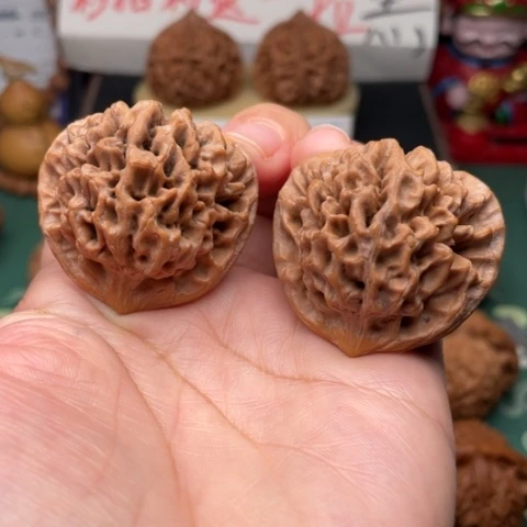 【闪购商品】把件文玩核桃38秦闷