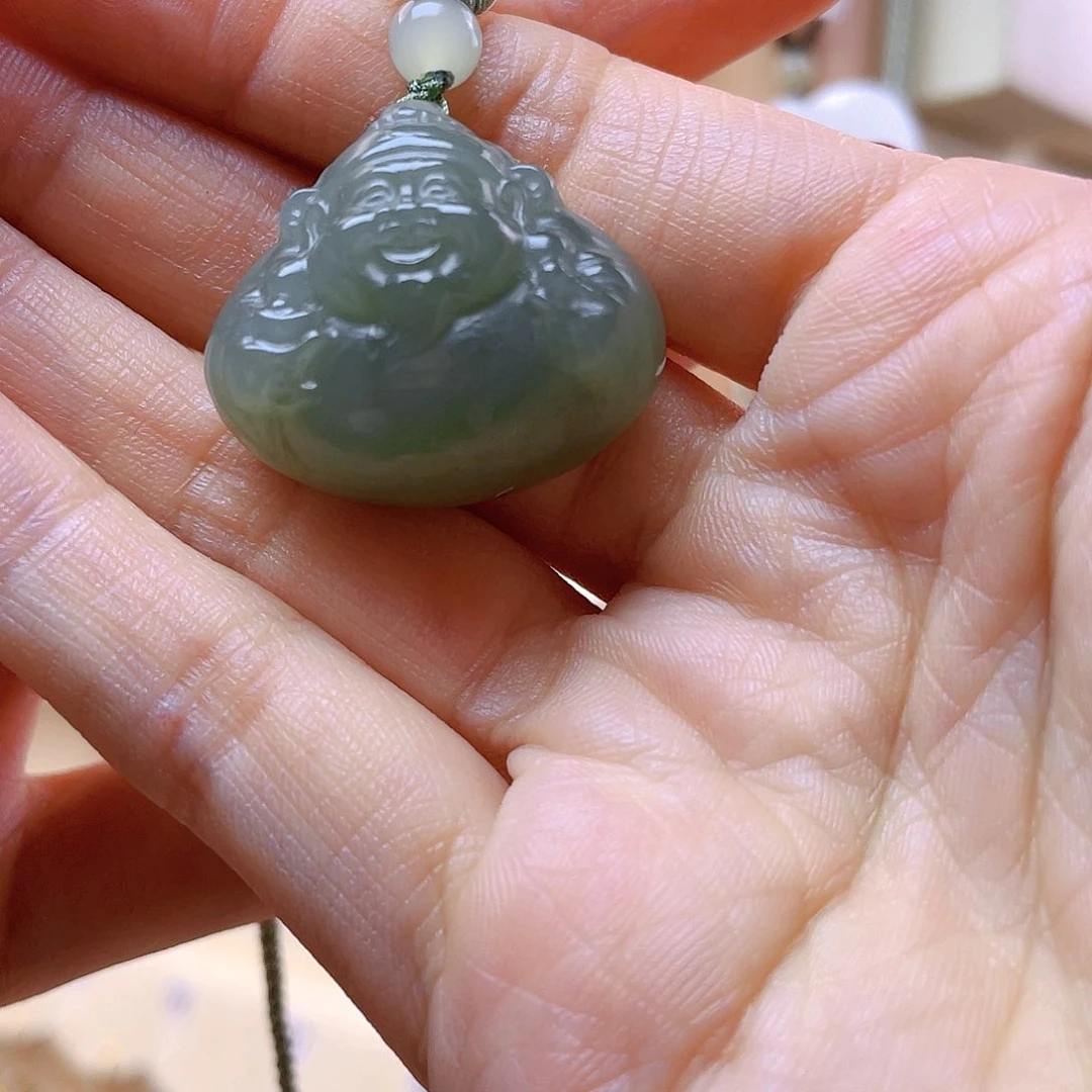 和田玉吊坠(赠链)未镶嵌仰**空