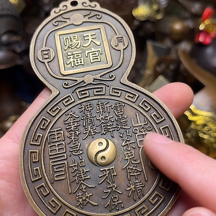 精美铜器批发档口