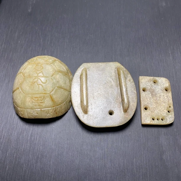 工艺品和田玉玉龟