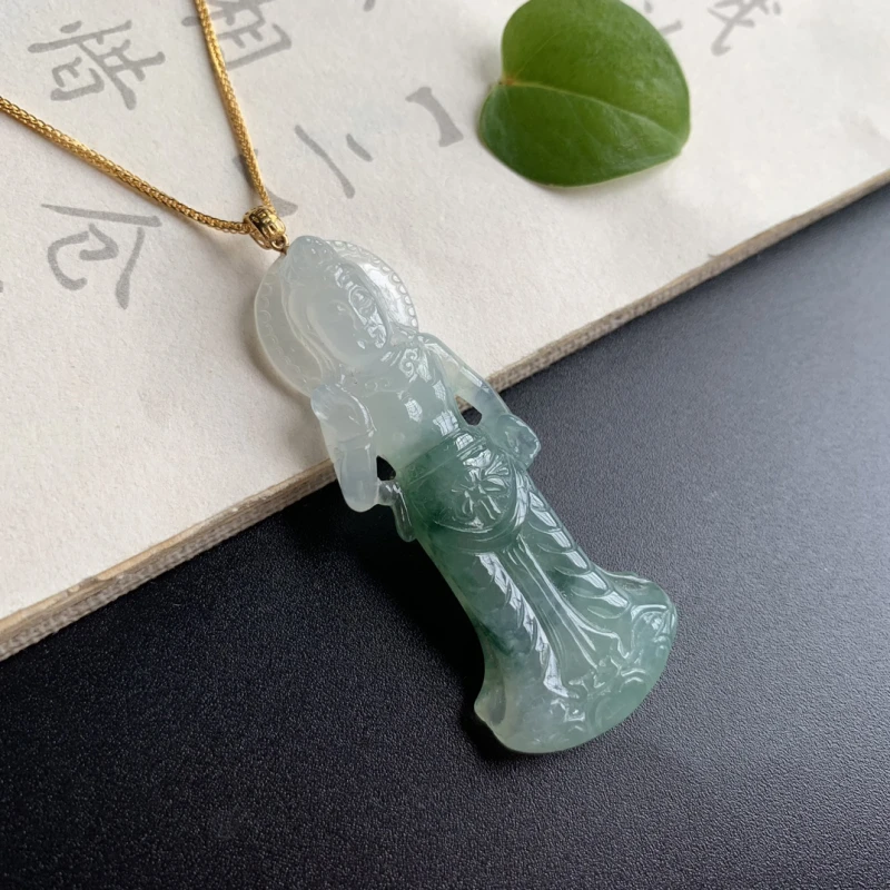 缅甸翡翠吊坠《自在观音》D78