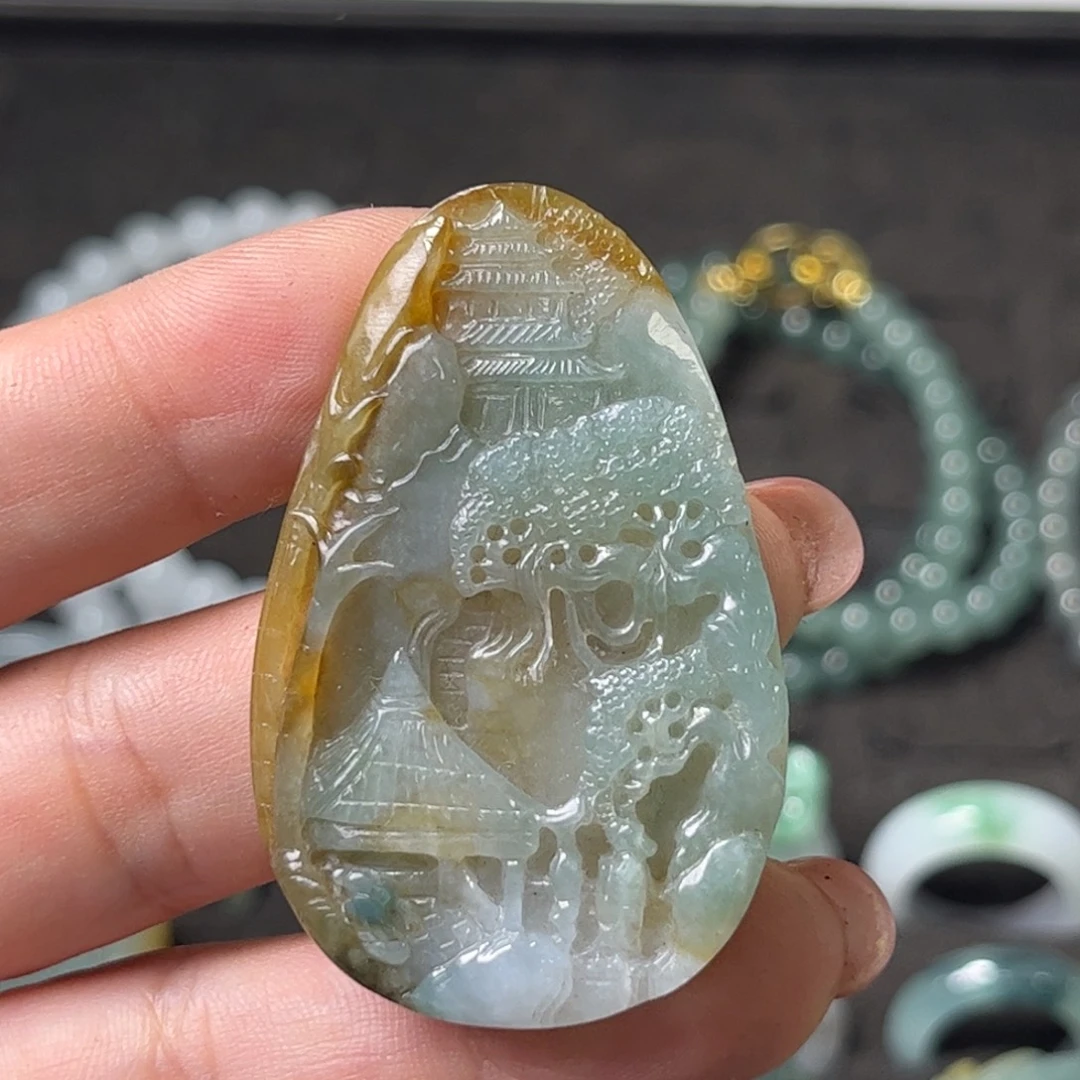 定制翡翠未镶嵌山水