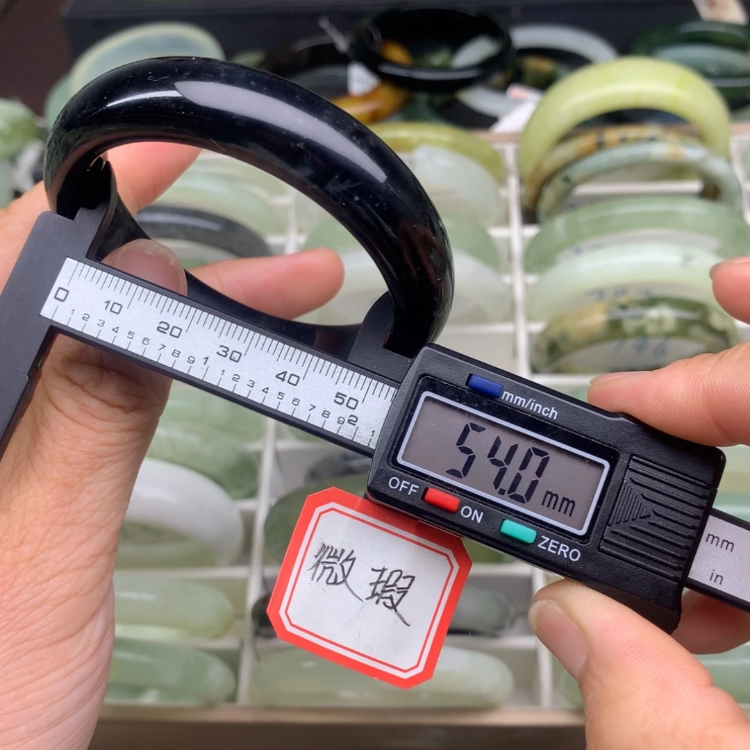 蛇纹石玉未镶嵌手镯736