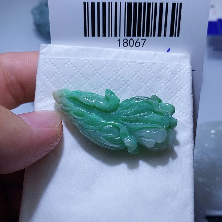 翡翠未镶嵌颈饰天光墟翡翠市场现金代购