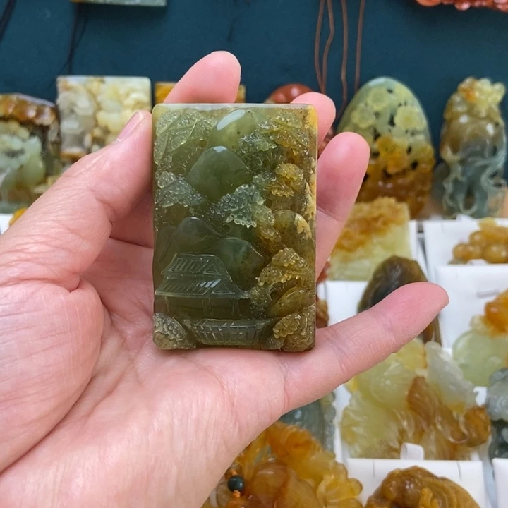 蛇纹石玉合金颈饰