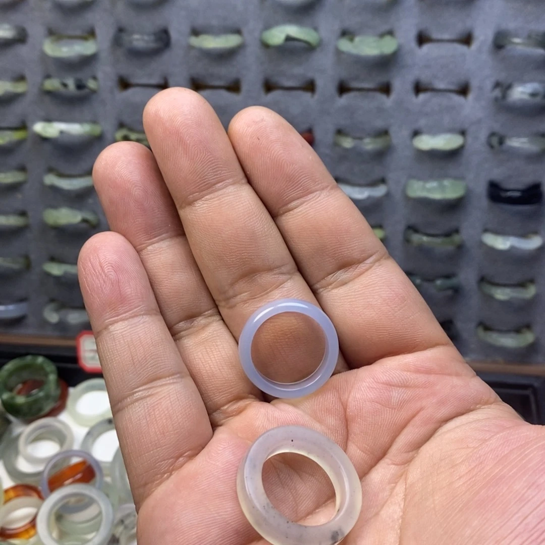 玛瑙/玉髓戒指未镶嵌不**风