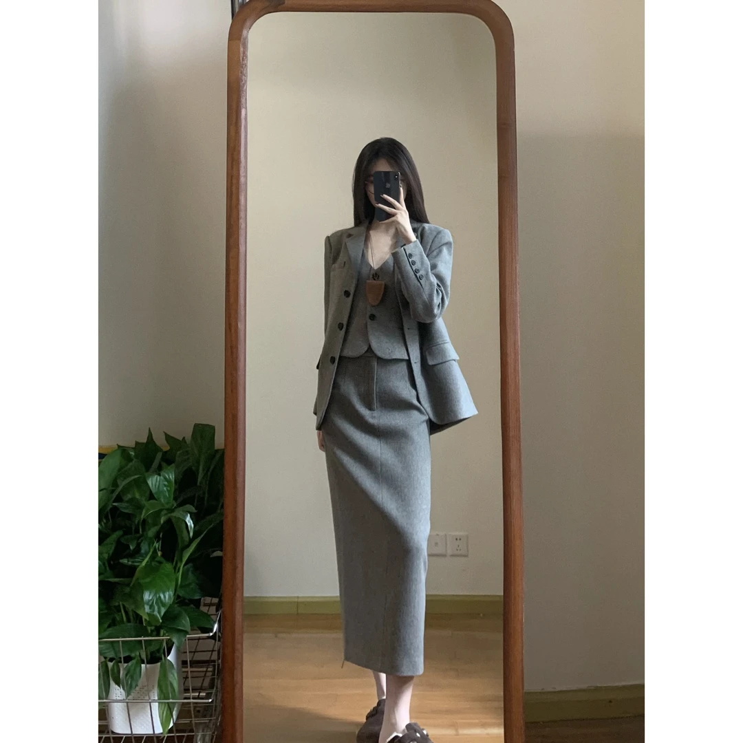 早秋时髦通勤高知直身西装外套/马甲/开衩半裙女三件套