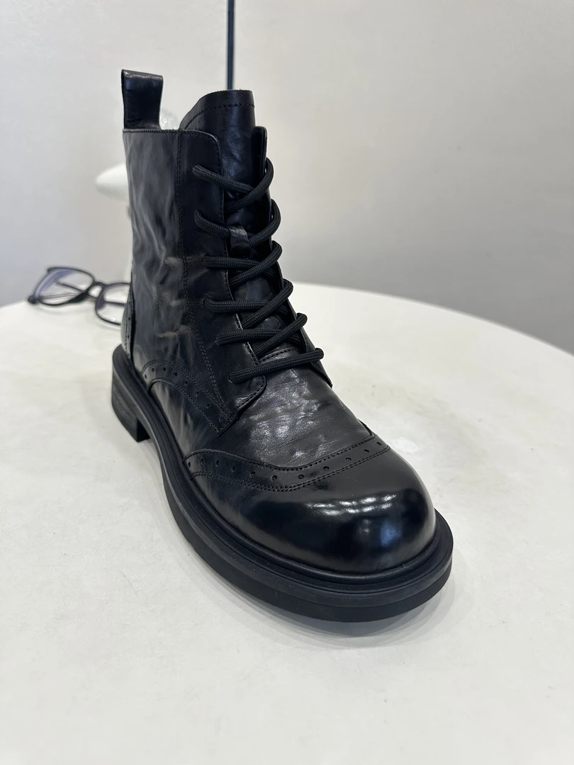 25年秋季新款休闲风防滑圆头马丁靴女鞋英伦风秋冬系带胎牛皮短靴