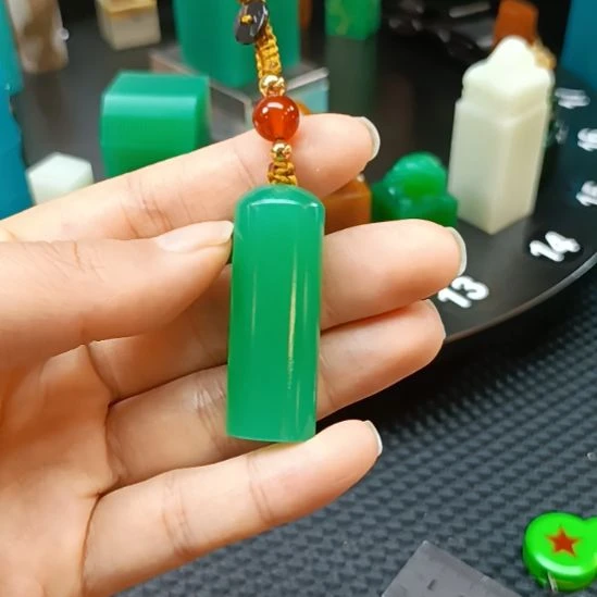 寿山石印石雅安新绿随行章