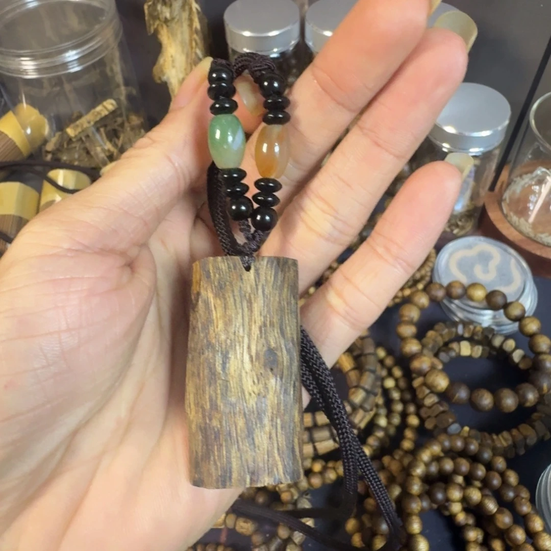 沉香沉香碎屑奇楠沉香素牌