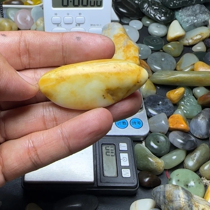 颈饰未镶嵌和田玉（子料）26