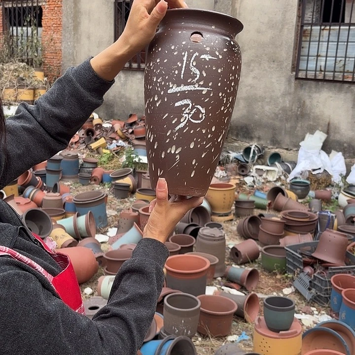 花盆紫砂紫砂的颜色