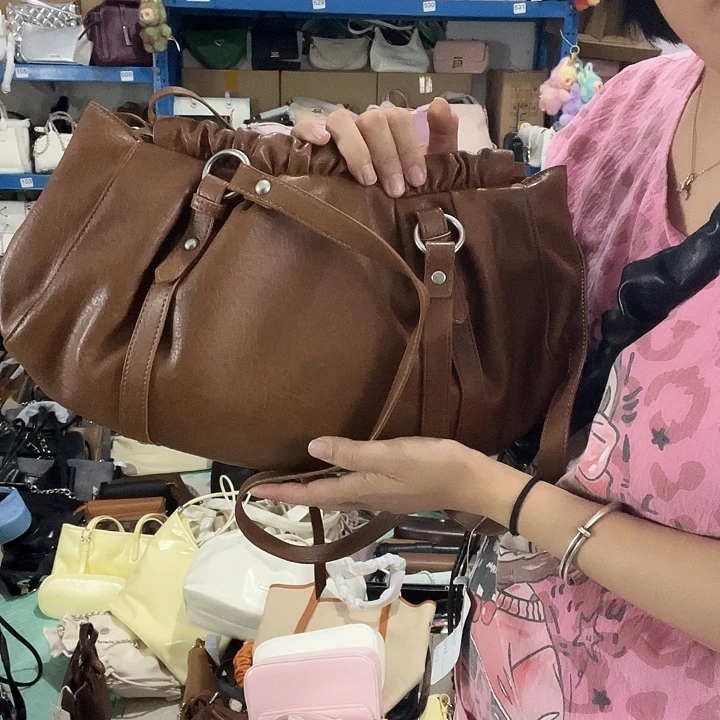蚕丝健健康康平平安安