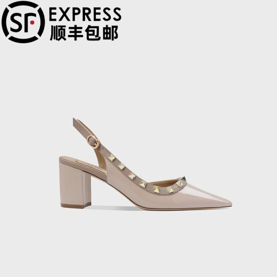 粗跟尖头铆钉包头凉鞋女一字带春夏新款时尚百搭柳丁低跟凉高跟鞋