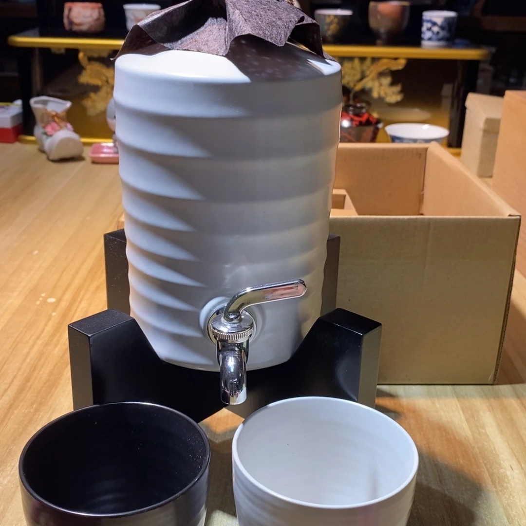 港***湾易雅集工艺品有限公司