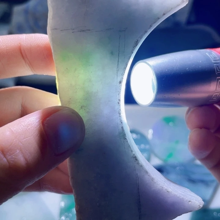 颈饰未镶嵌翡翠天然缅甸翡翠