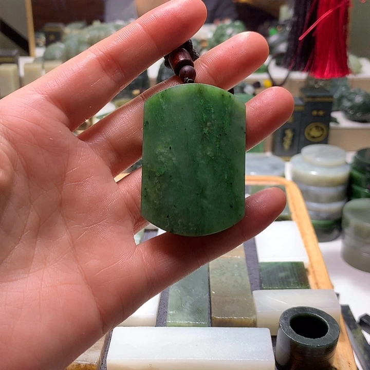 和田玉未镶嵌珠宝半成品