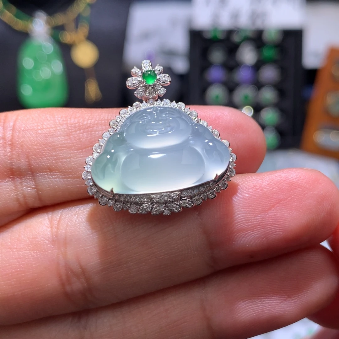 翡翠18K金镶嵌吊坠(赠链)