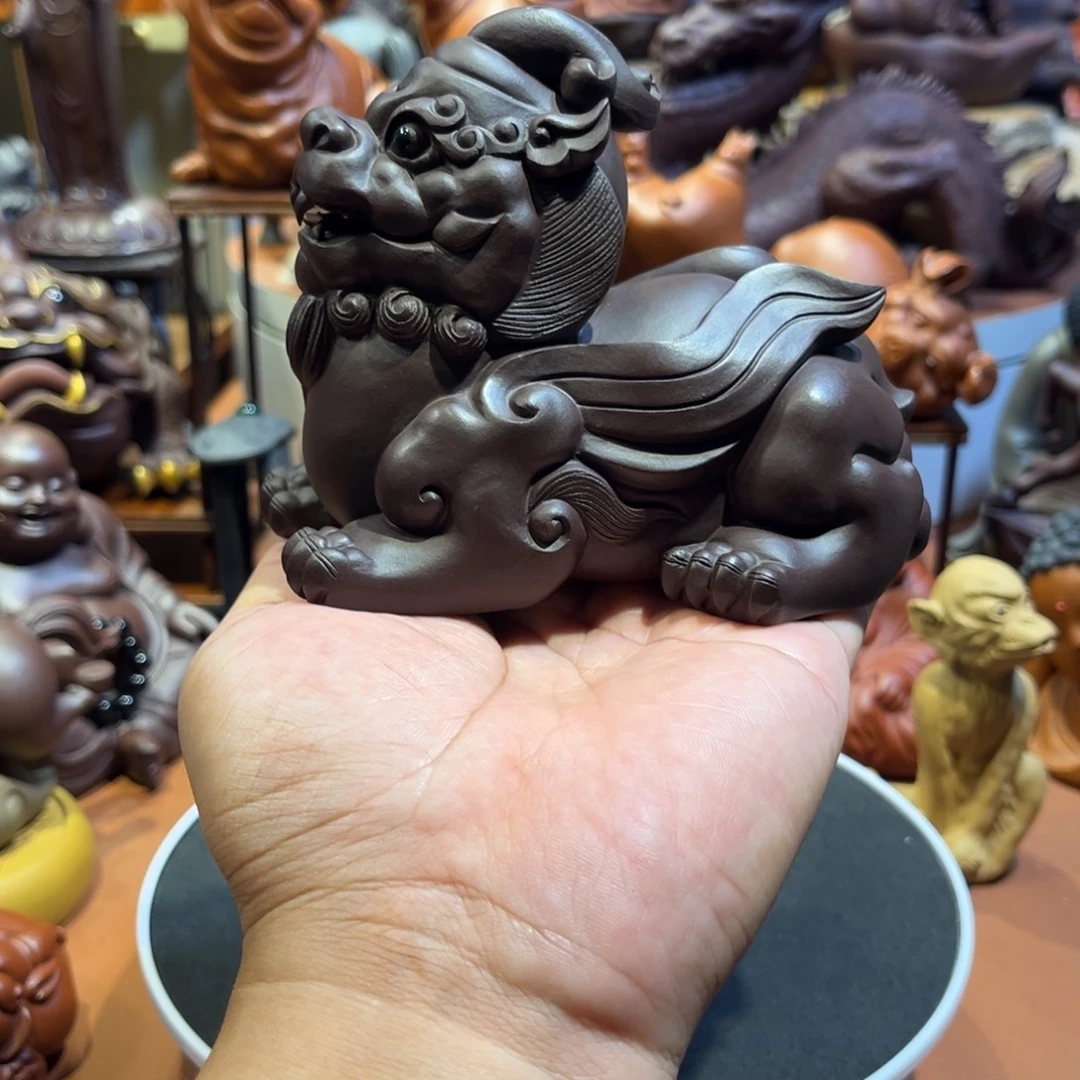 紫砂茶宠紫砂茶宠摆件。