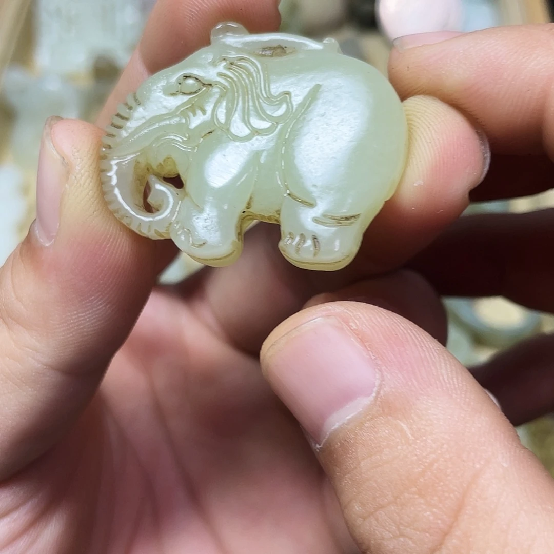 Y***强陶瓷工艺品艺术品摆件