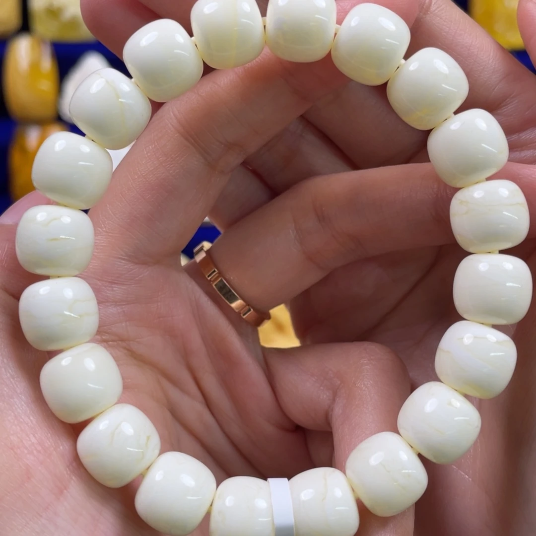 琥珀未镶嵌裸石琥珀蜜蜡