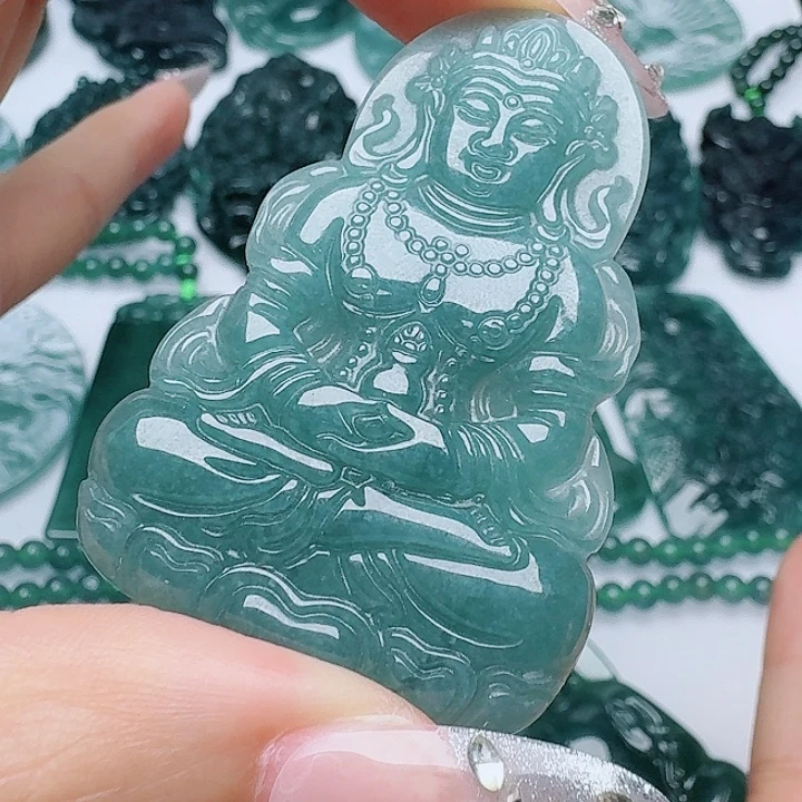 翡翠未镶嵌颈饰天然的A货翡翠多样性发其一